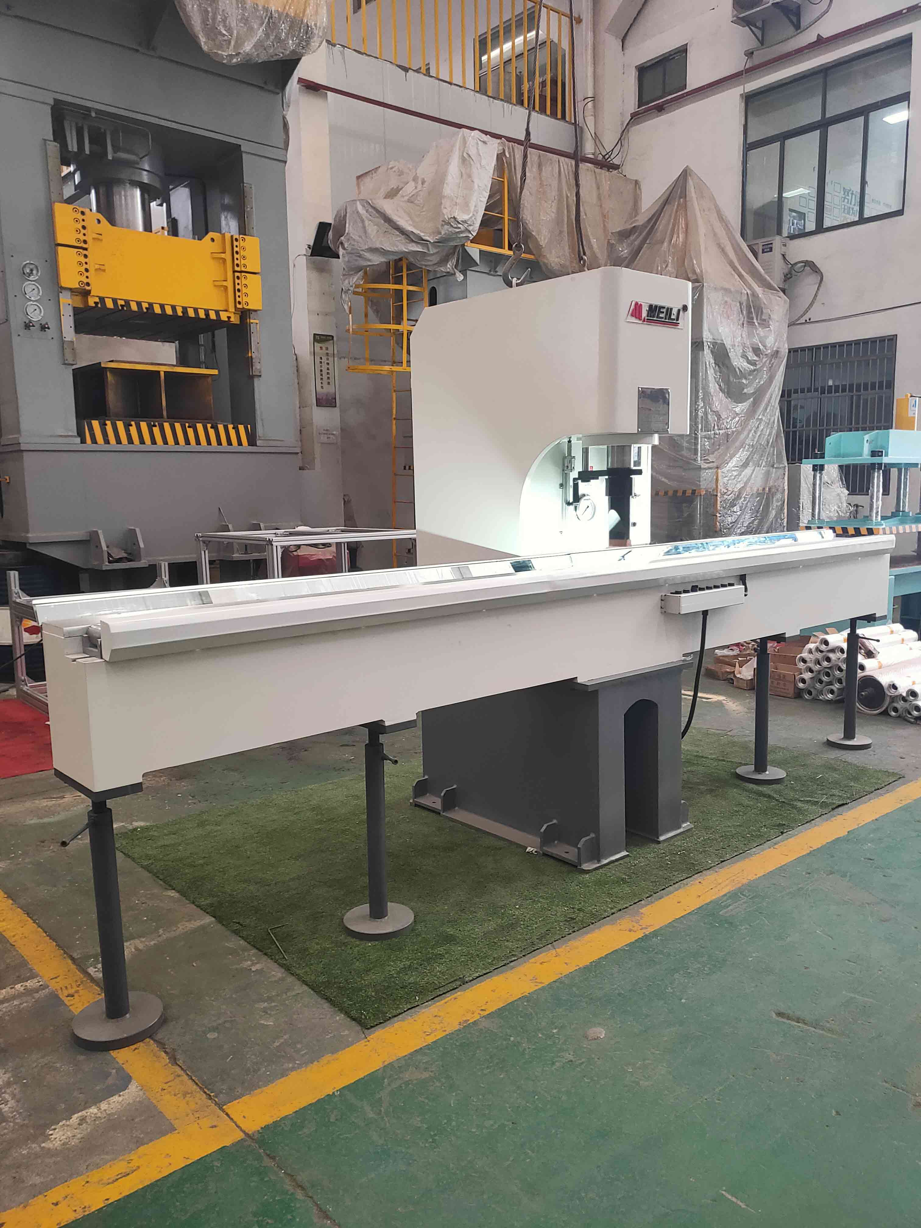 液壓校直機(jī)